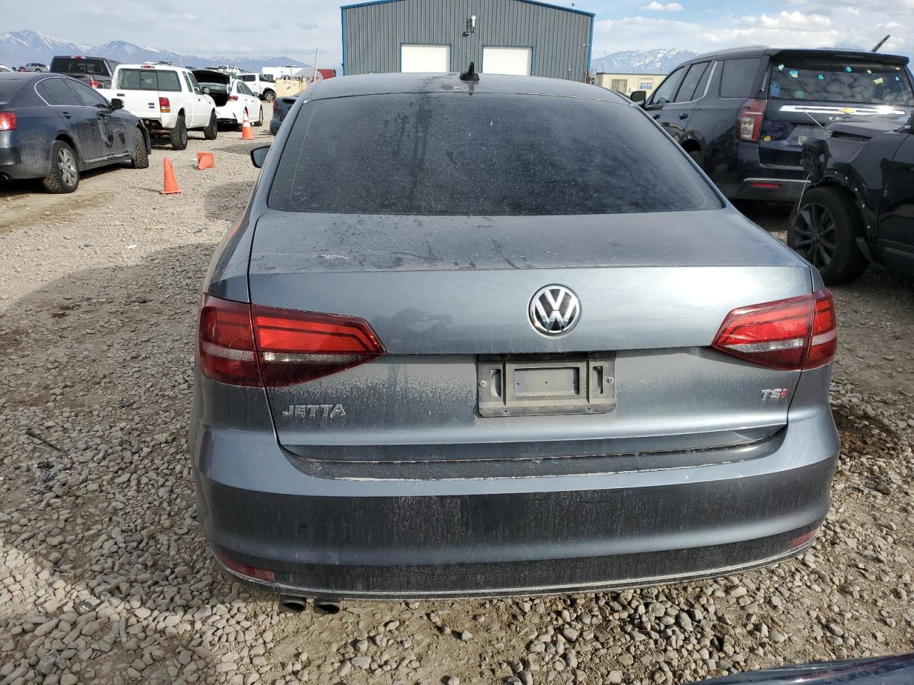 2016 Volkswagen Jetta - Image 6