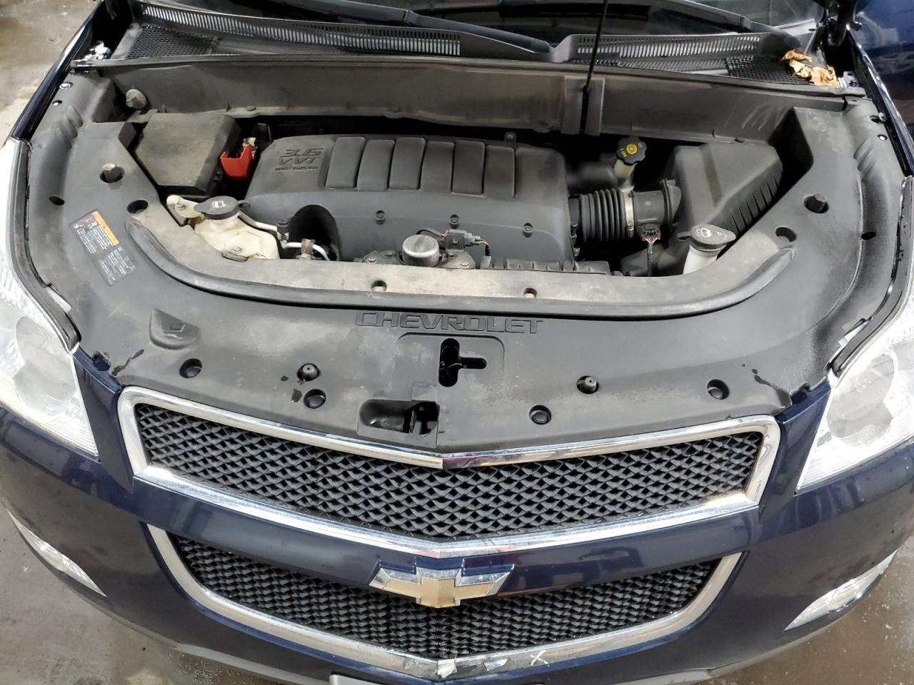 2011 Chevrolet Traverse - Image 12