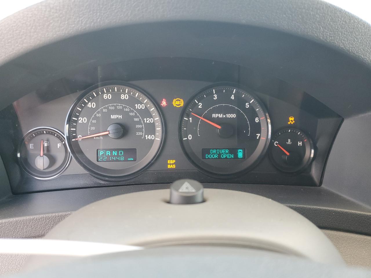 2006 Jeep Grand Cherokee - Image 9