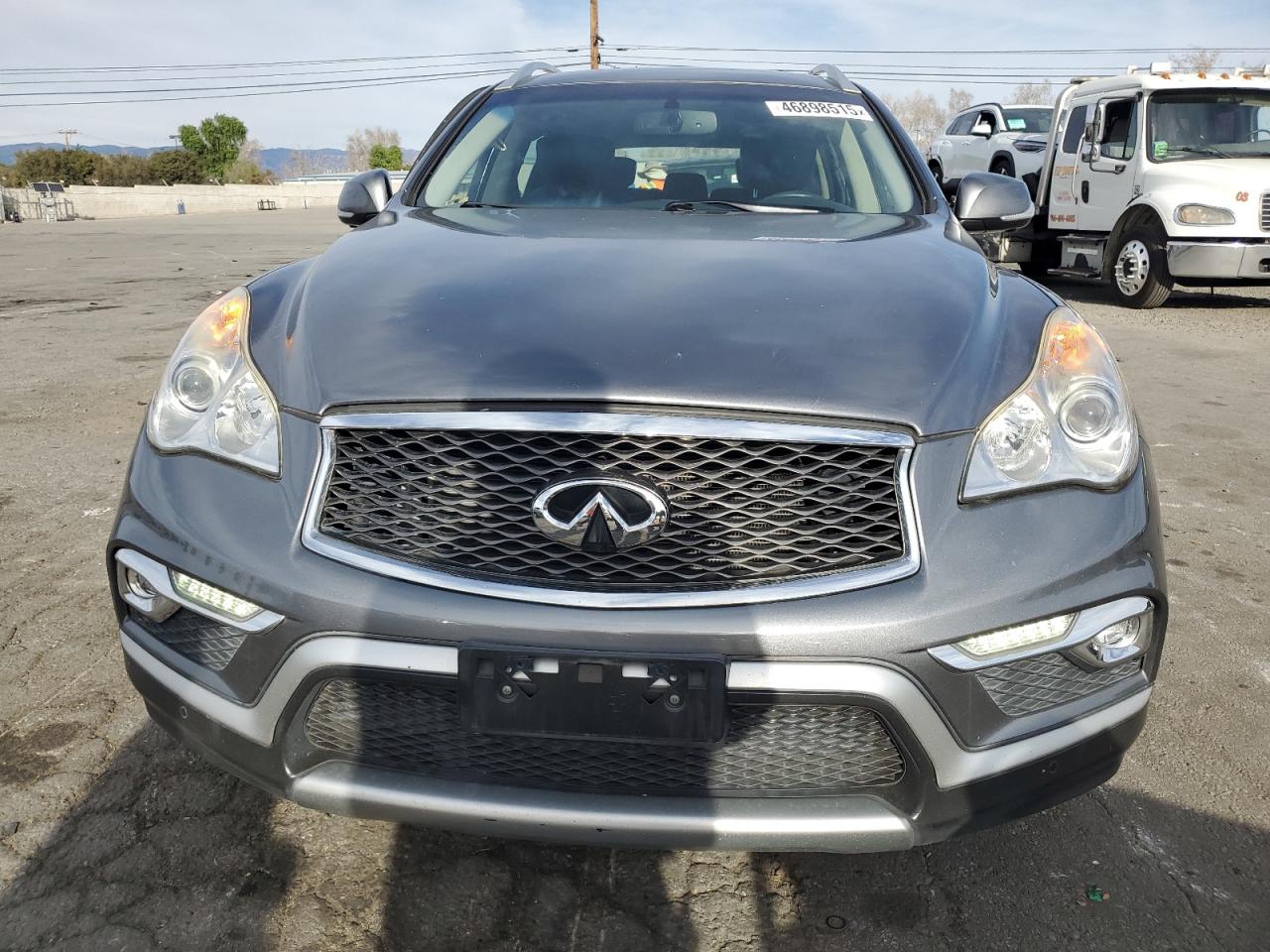 2017 Infiniti QX50 - Image 5