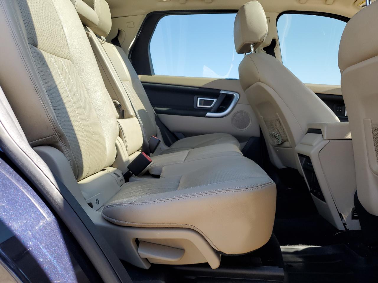 2019 Land Rover Discovery - Image 11
