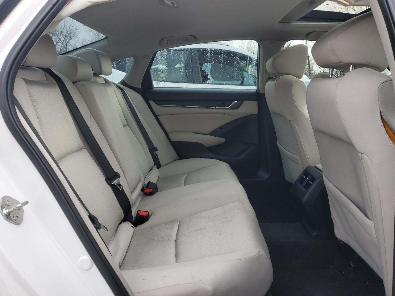 2018 Honda Accord - Image 10