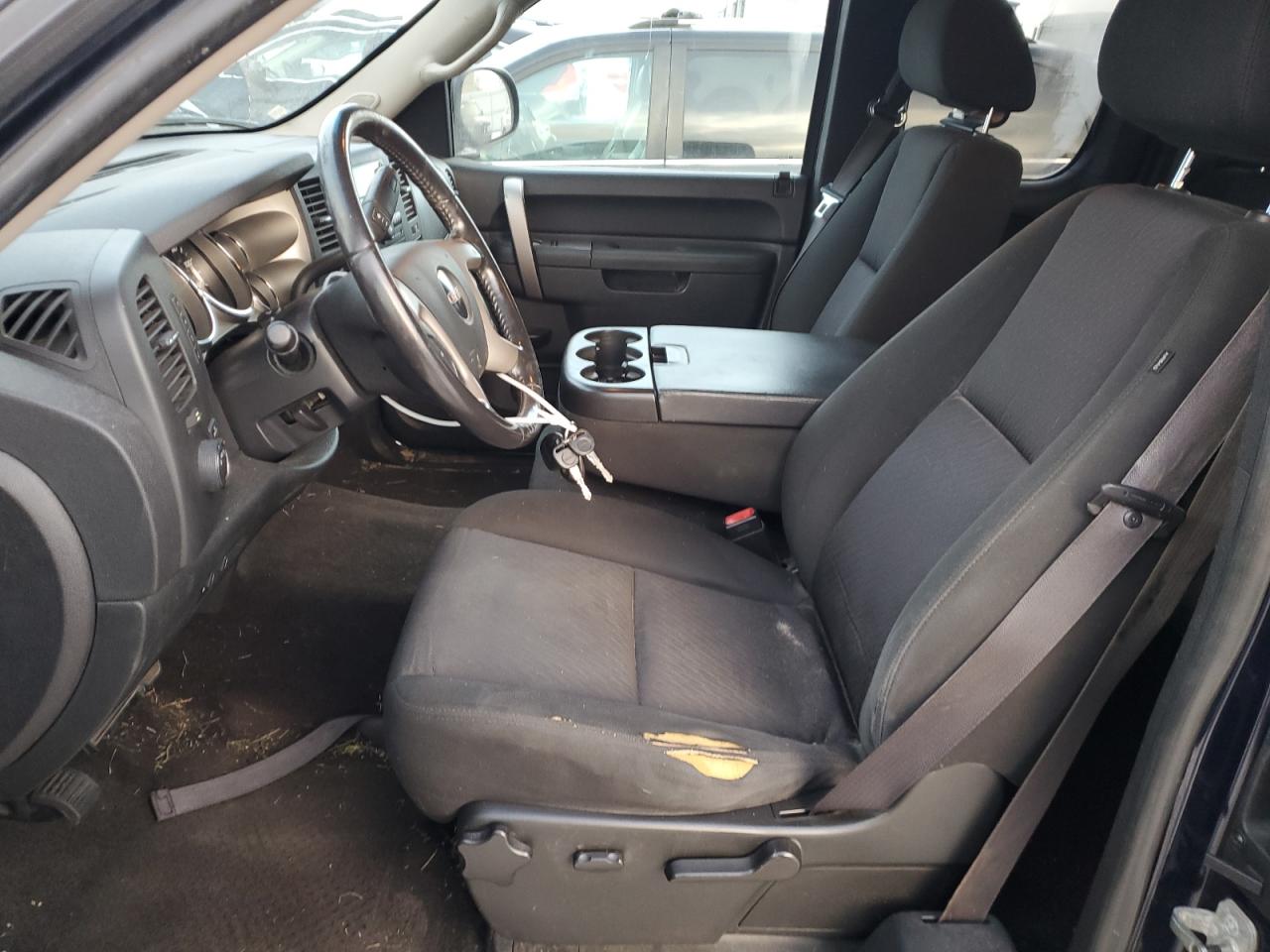 2011 GMC Sierra - Image 7