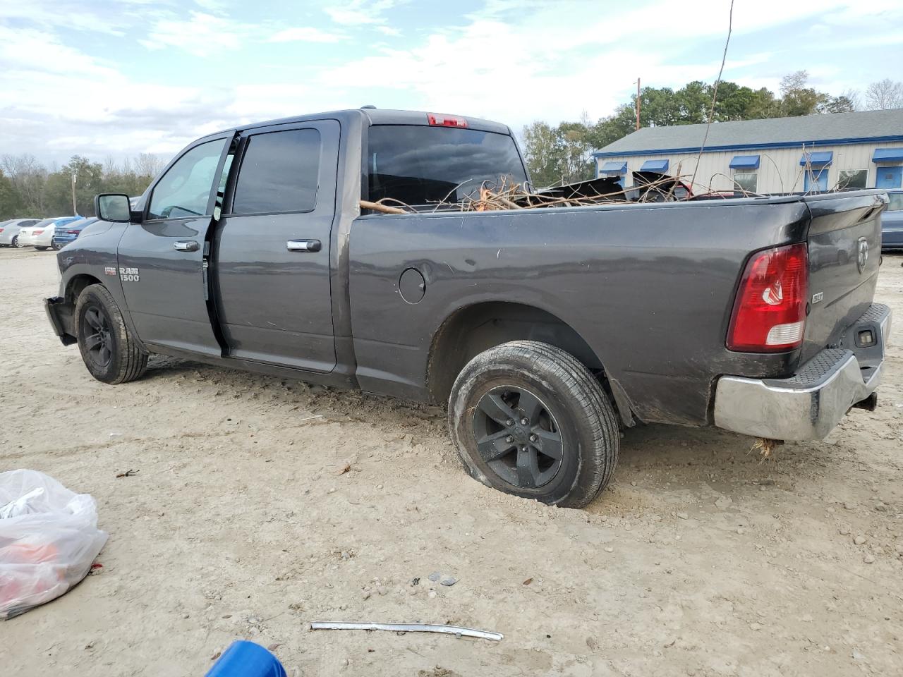 2017 RAM 1500 - Image 2