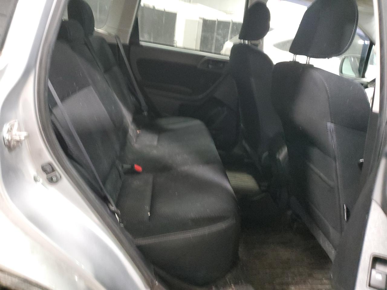 2015 Subaru Forester - Image 11