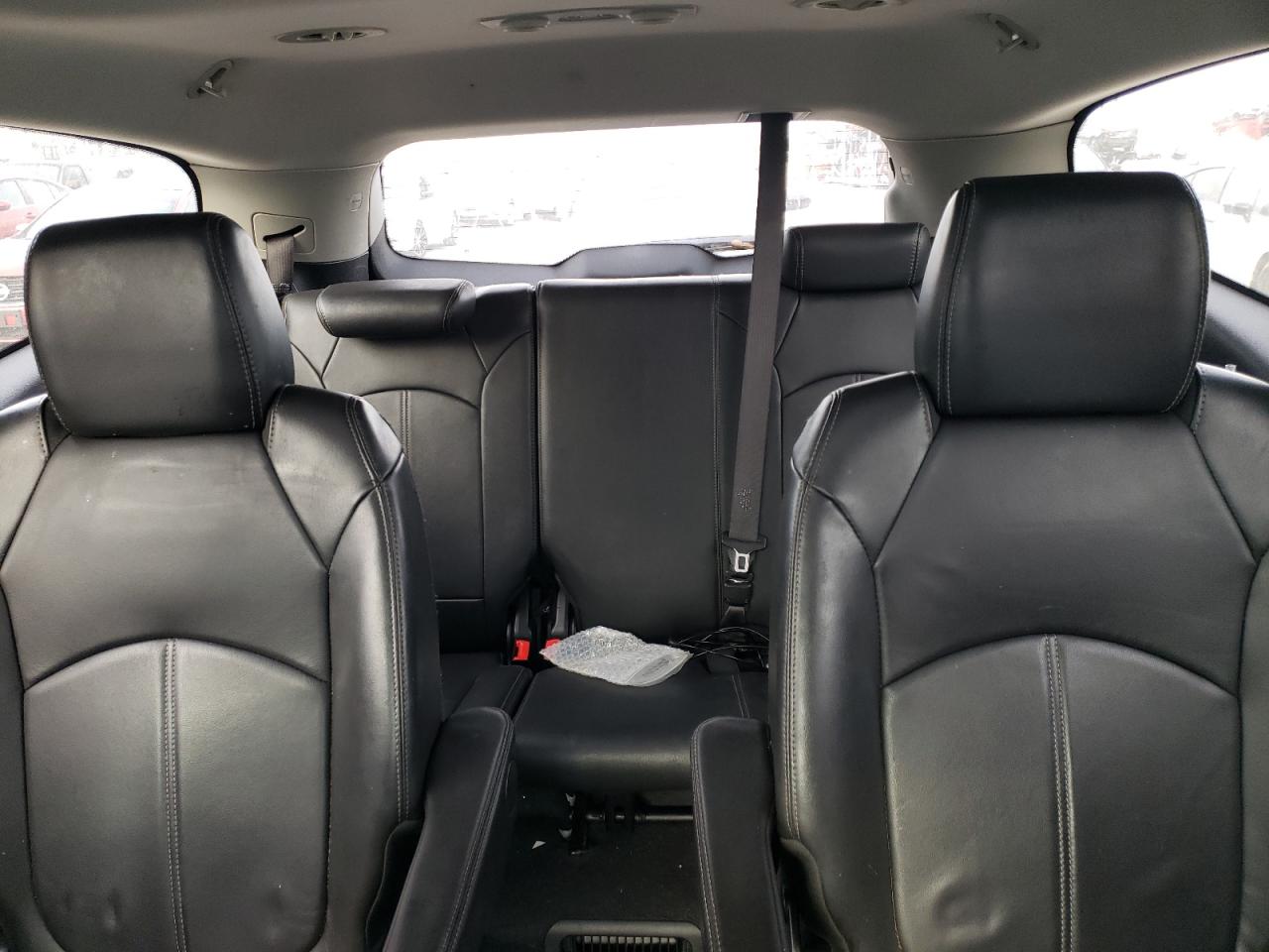 2014 Chevrolet Traverse - Image 10