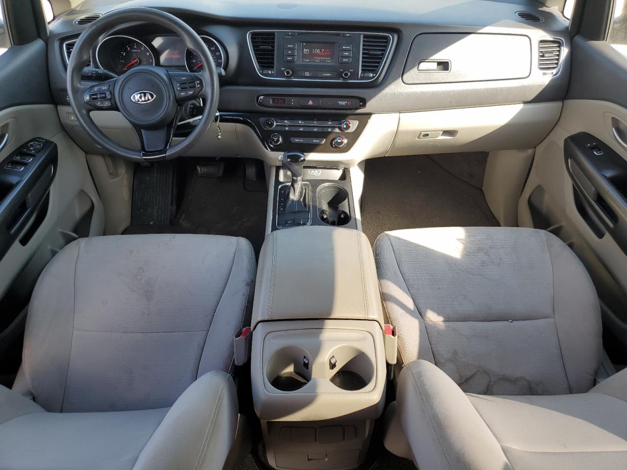 2015 Kia Sedona - Image 8