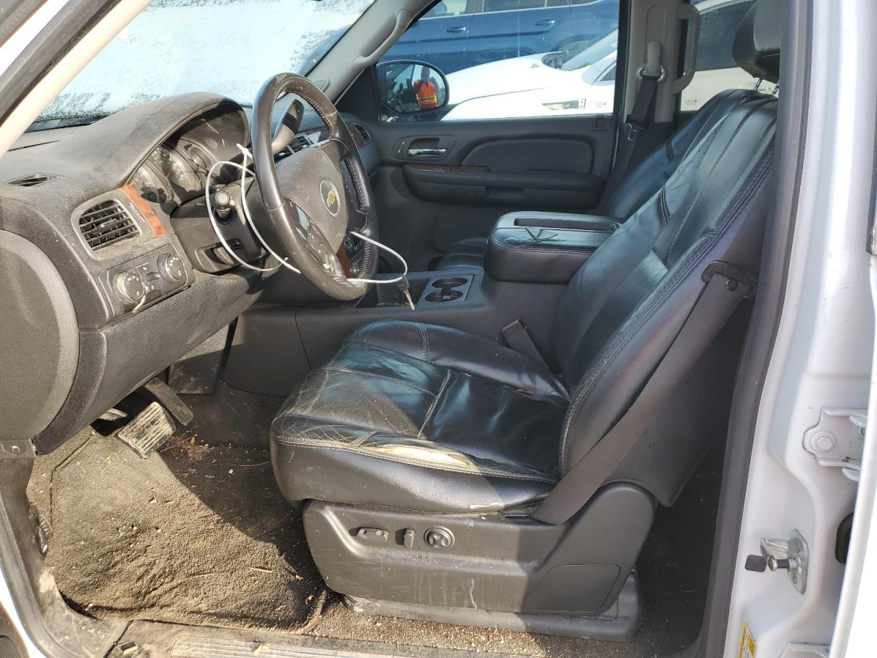 2007 Chevrolet Suburban - Image 7