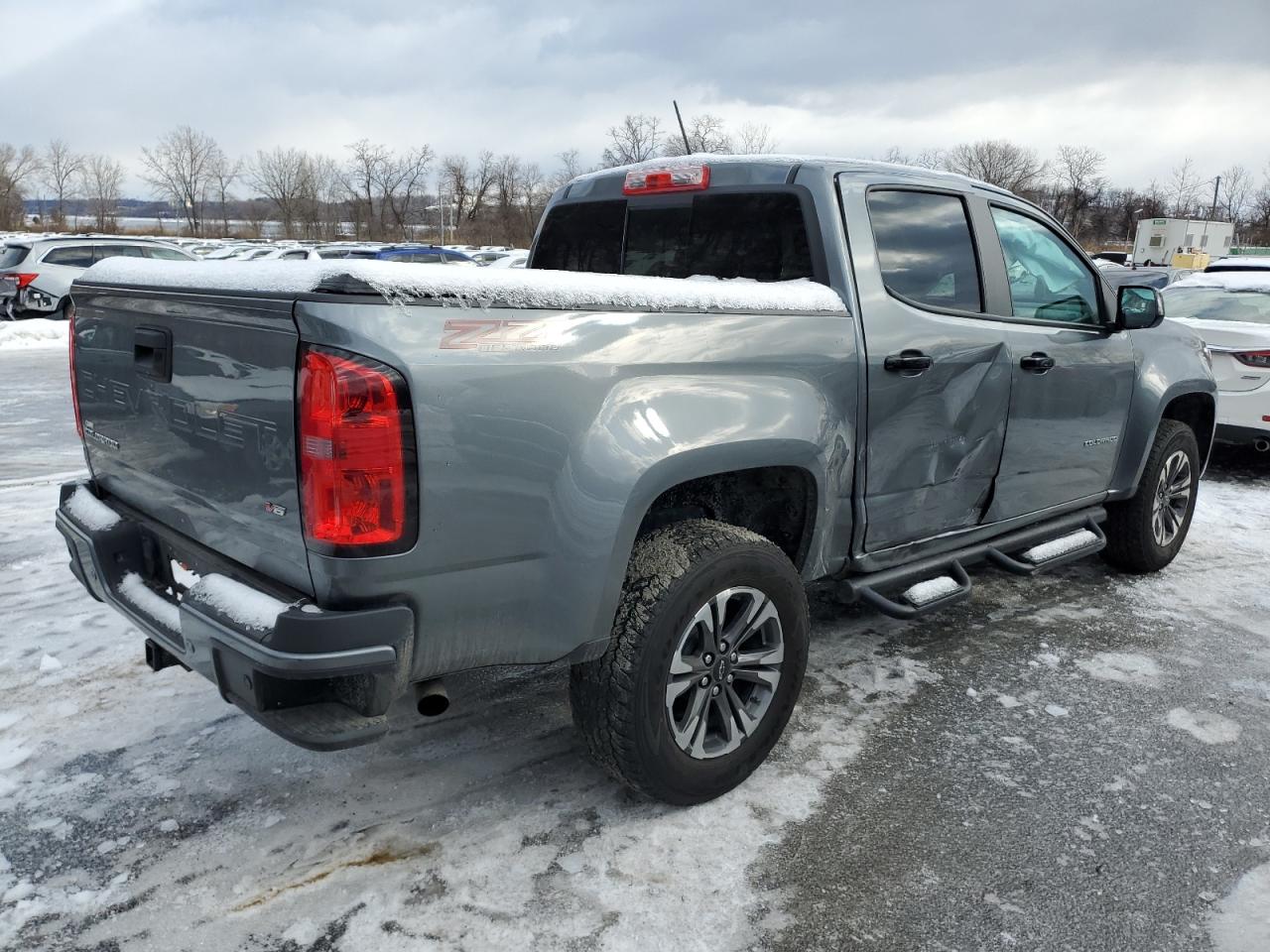 2022 Chevrolet Colorado - Image 3