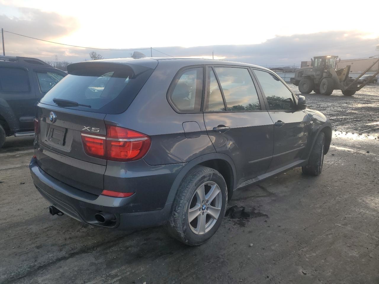 2011 BMW X5 - Image 3