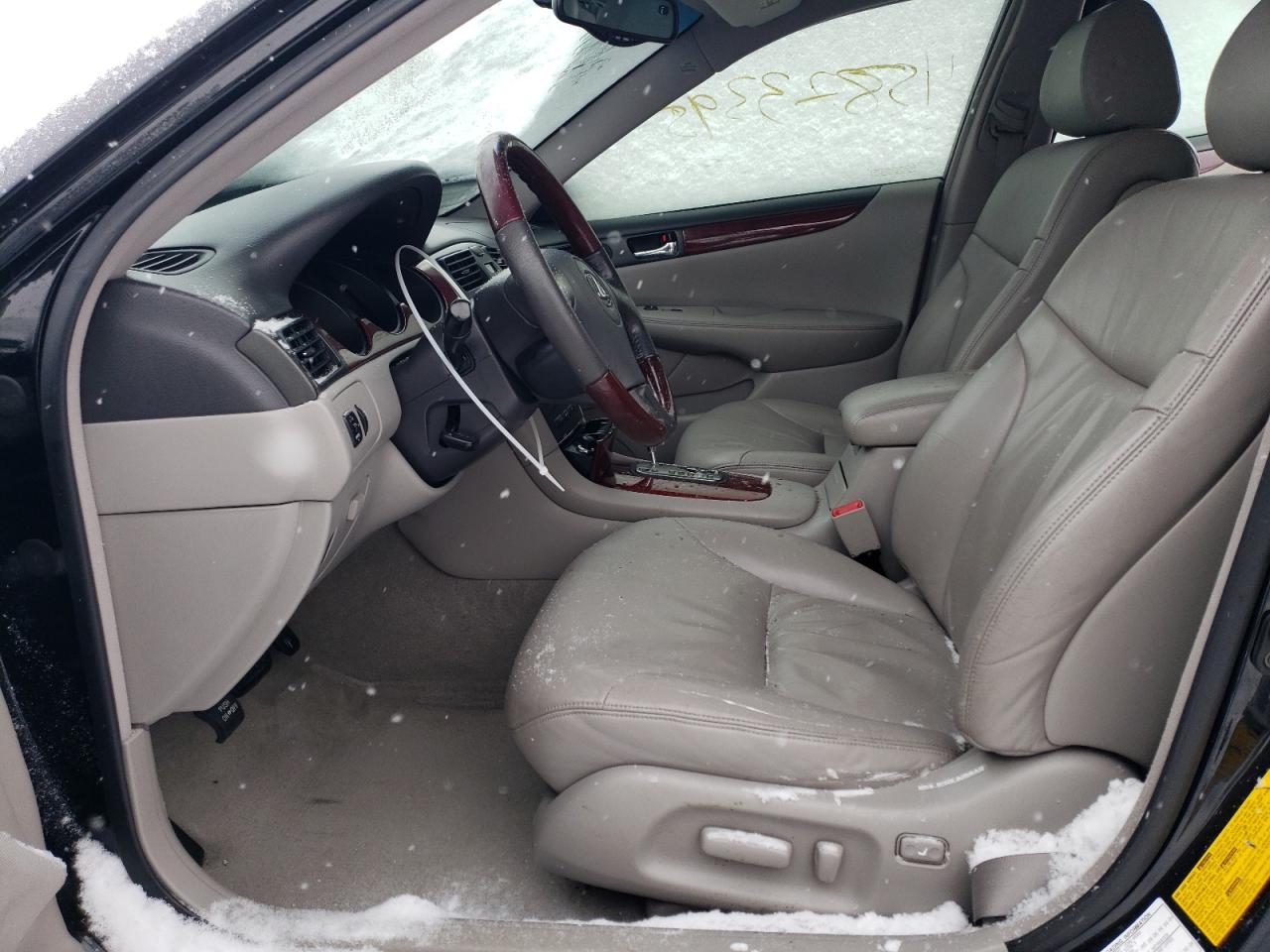 2002 Lexus ES - Image 7