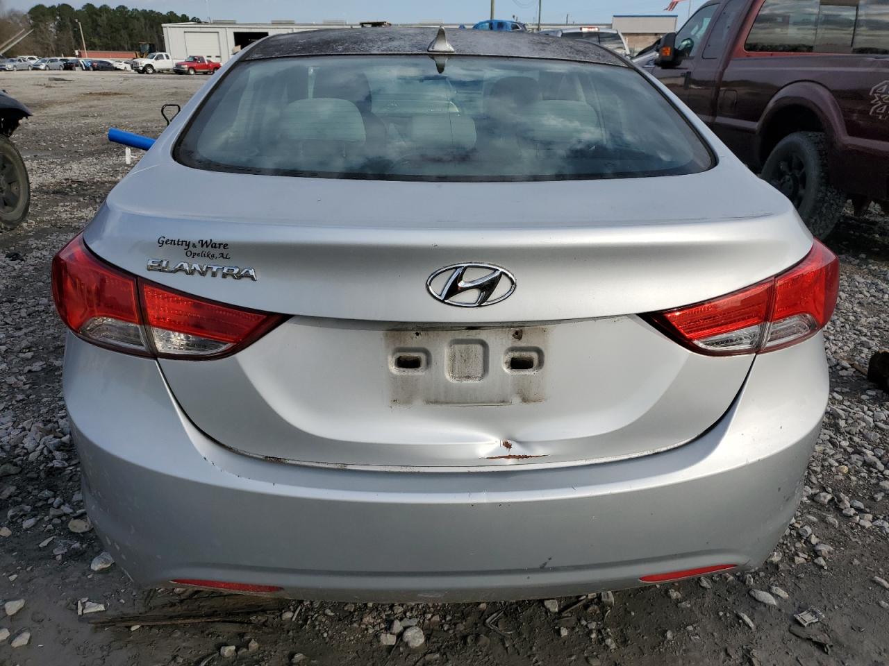 2013 Hyundai Elantra - Image 6