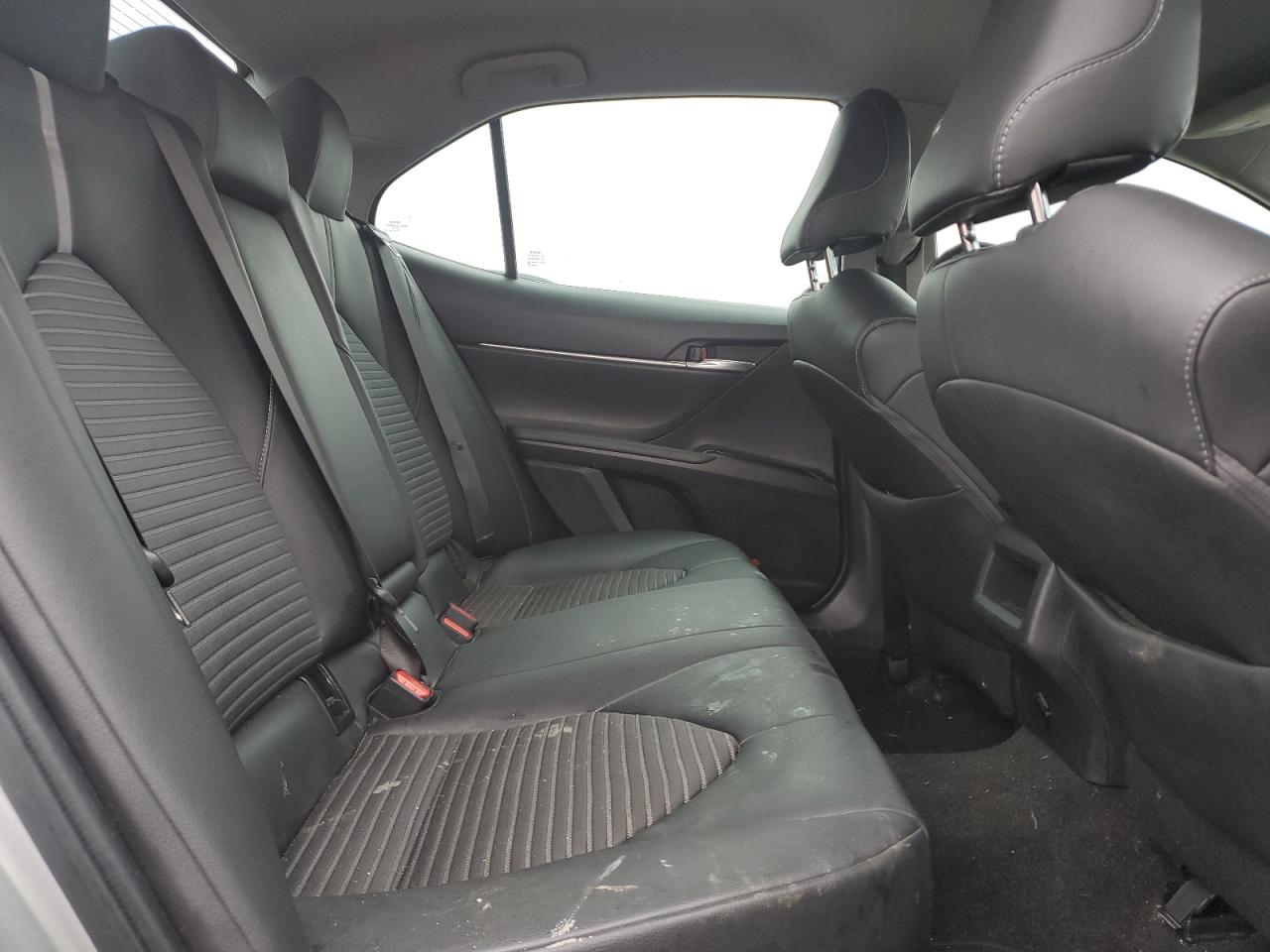 2018 Toyota Camry - Image 10