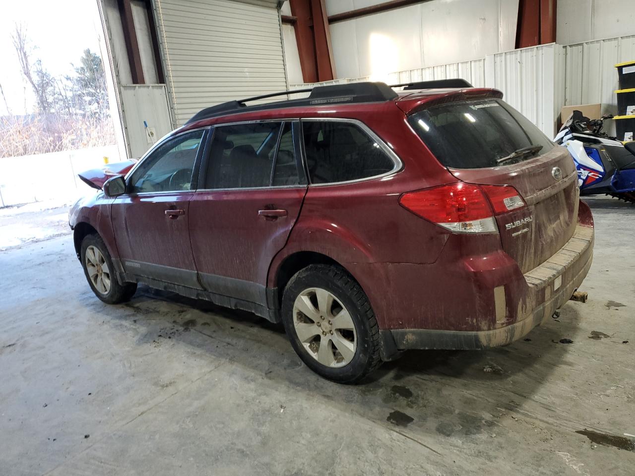 2011 Subaru Outback - Image 2