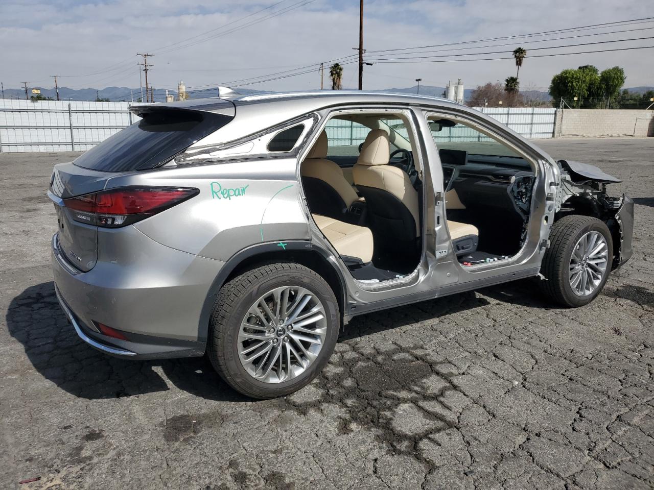 2021 Lexus RX - Image 3