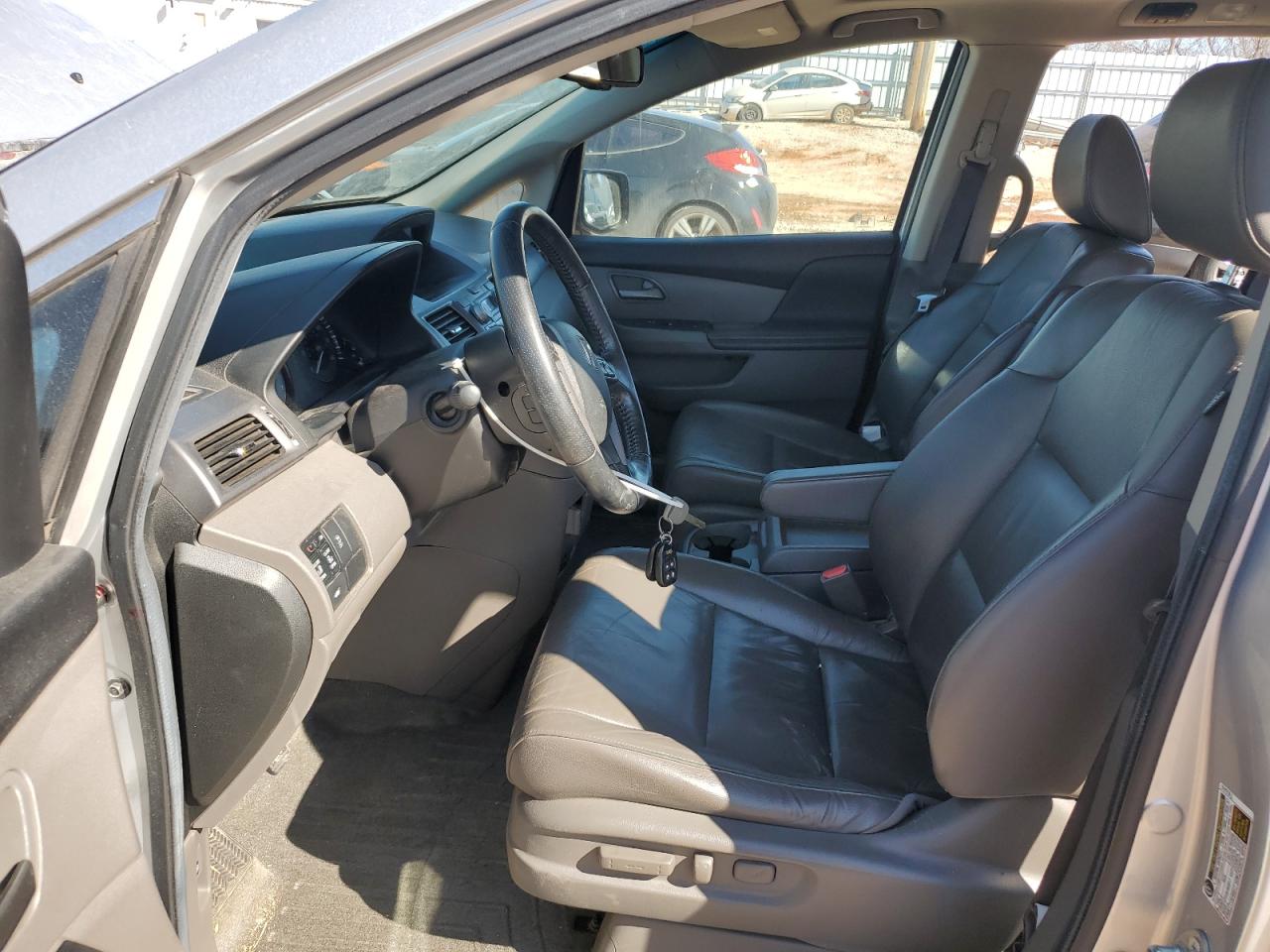 2011 Honda Odyssey - Image 7