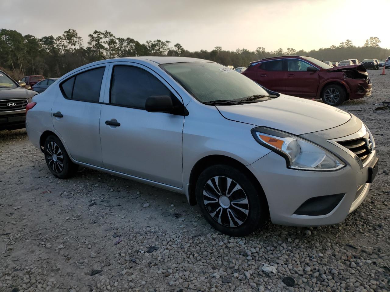 2015 Nissan Versa - Image 4