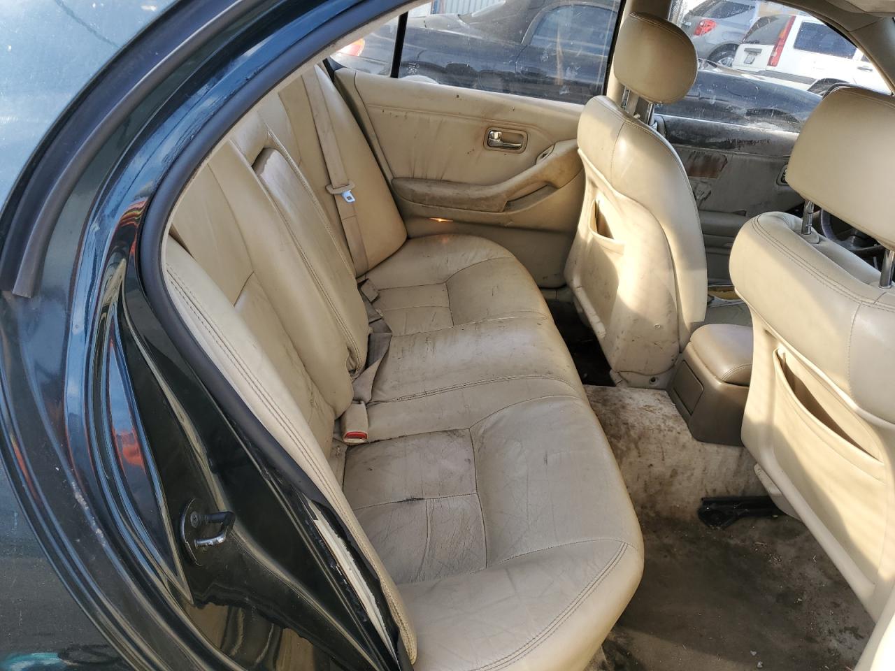 1995 Infiniti J - Image 10