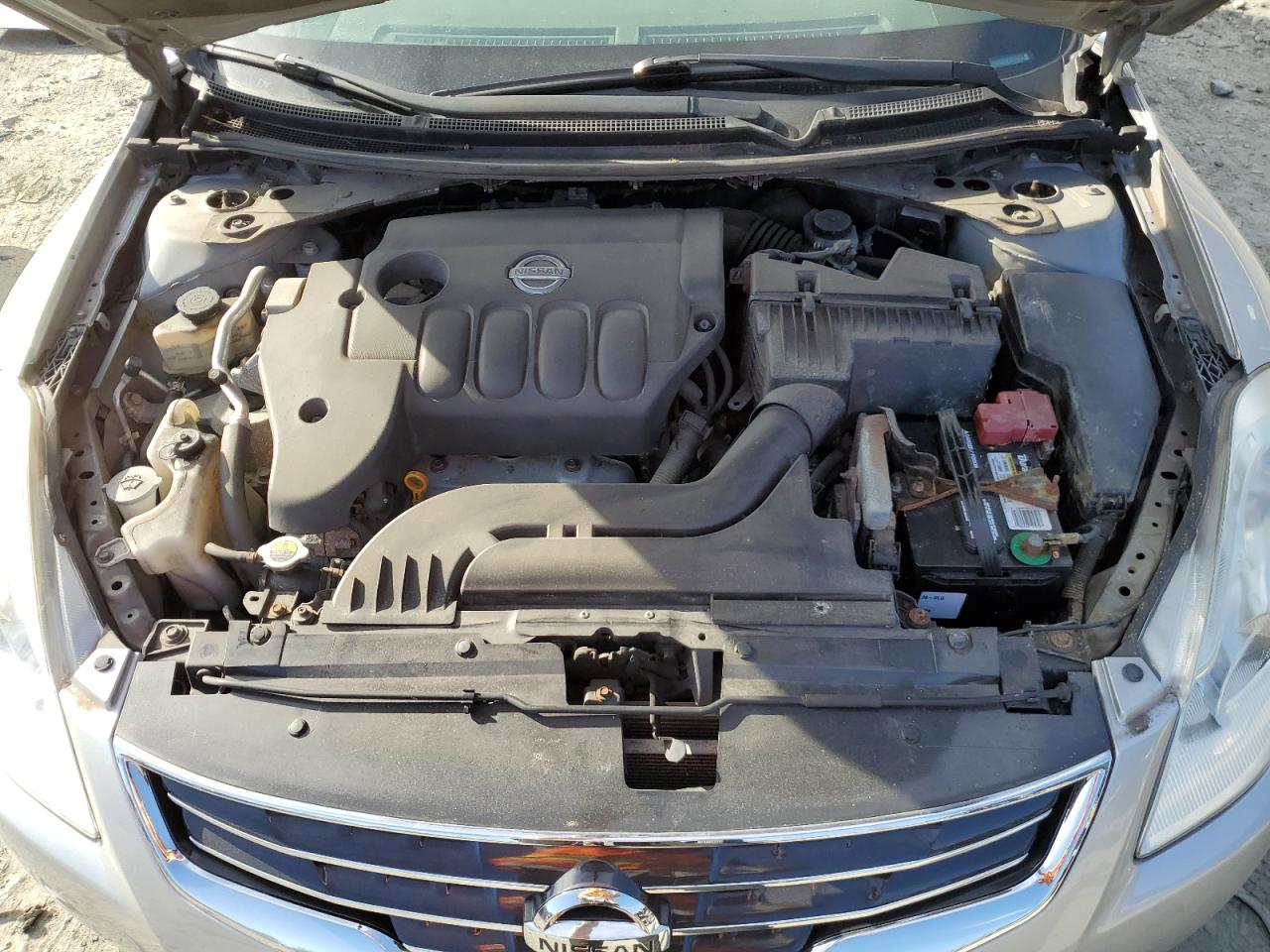 2010 Nissan Altima - Image 11