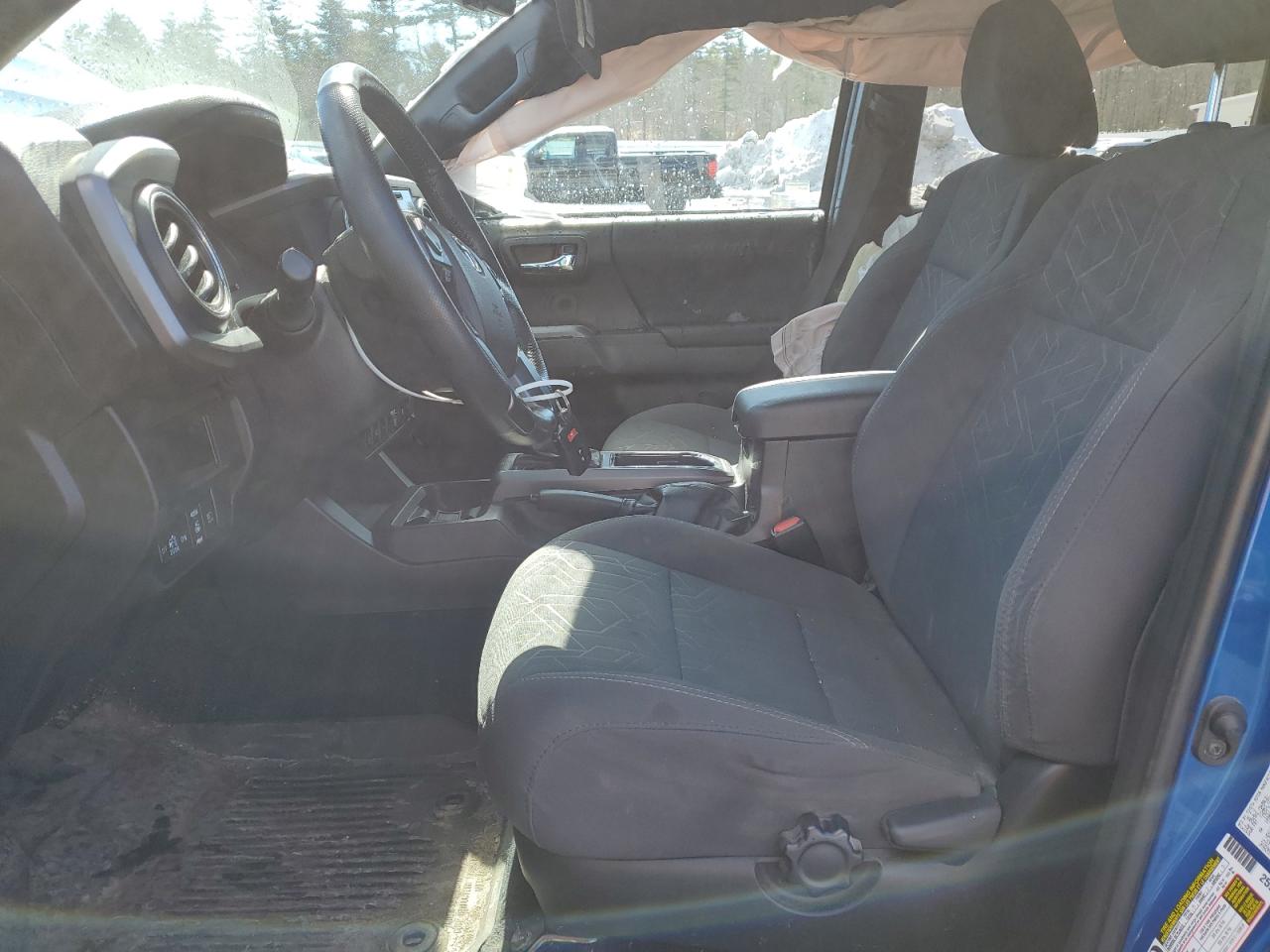 2018 Toyota Tacoma - Image 7