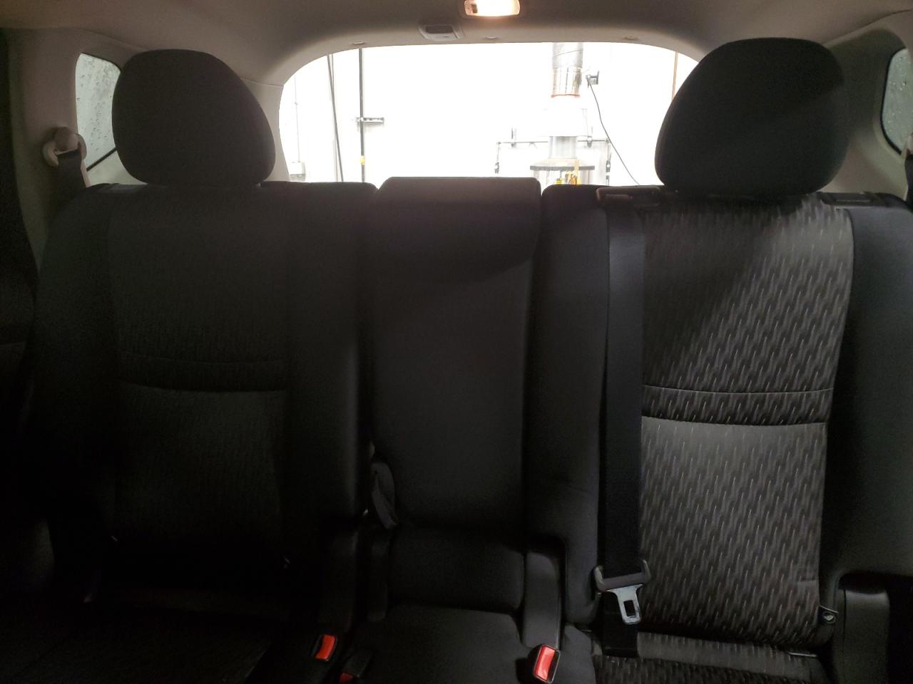 2020 Nissan Rogue - Image 10