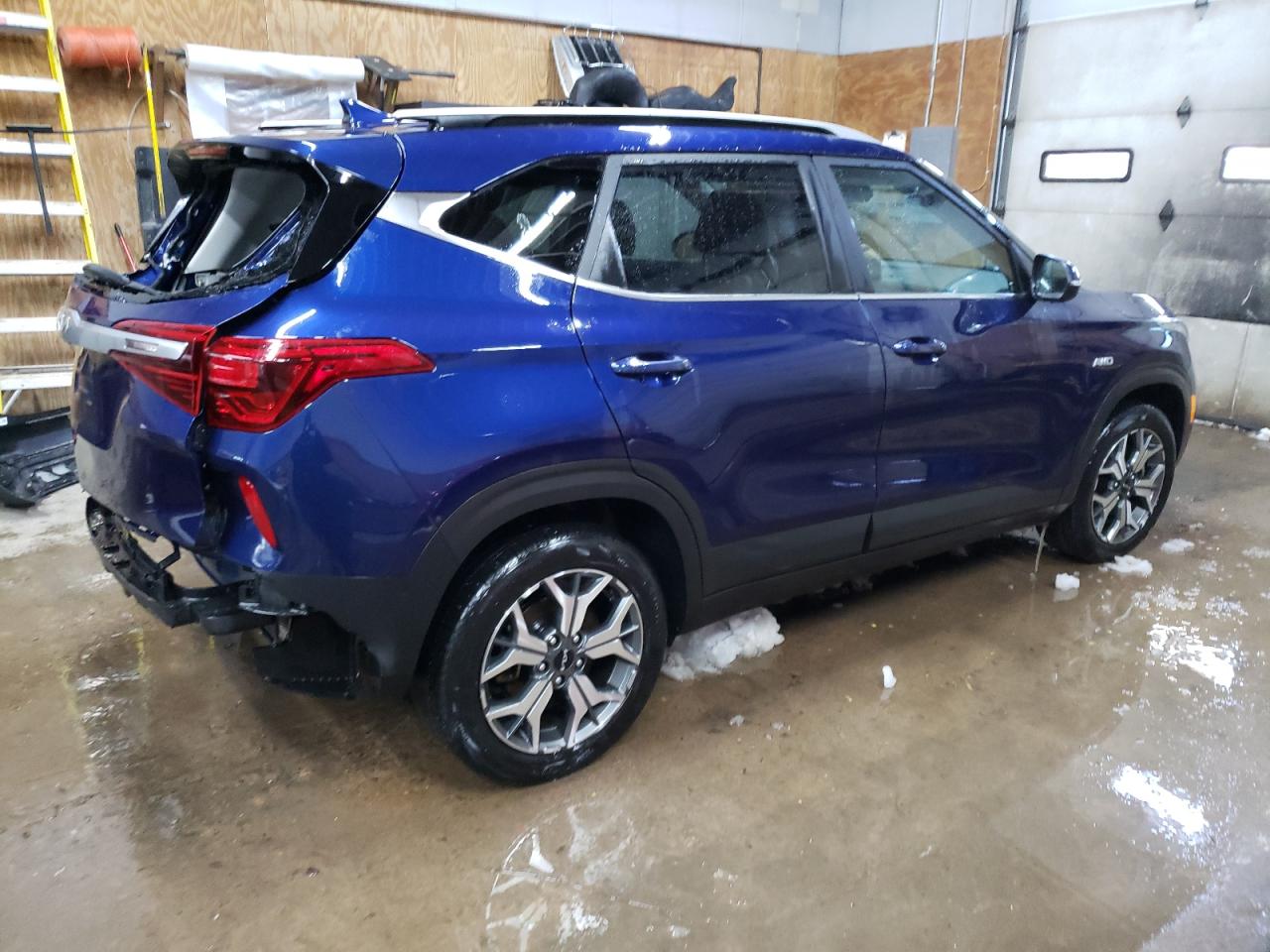 2023 Kia Seltos - Image 3
