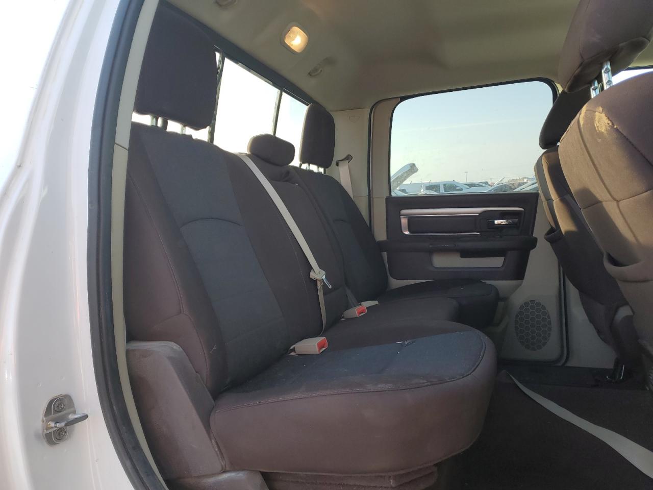 2013 RAM 1500 - Image 10