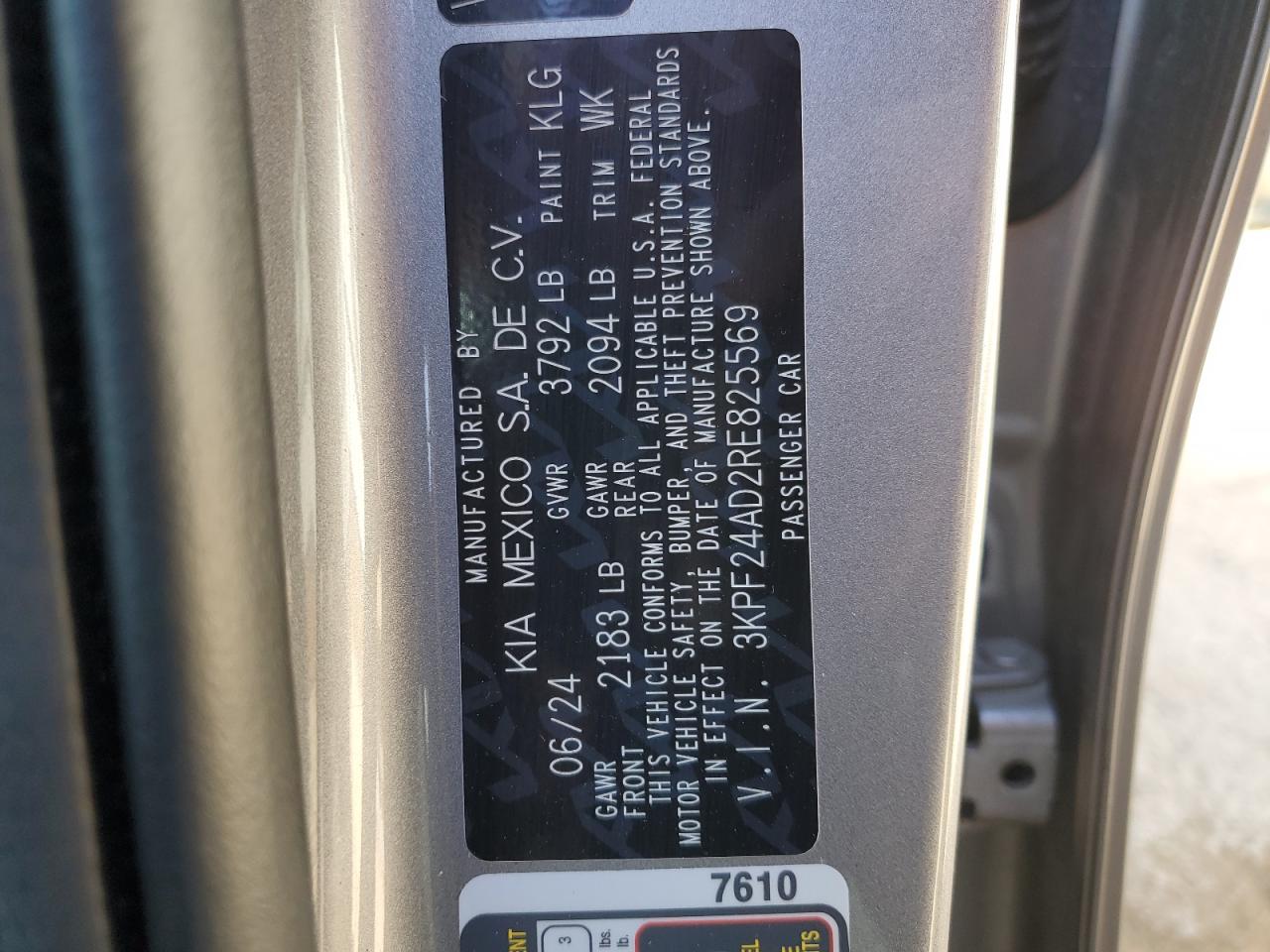 2024 Kia Forte - Image 13