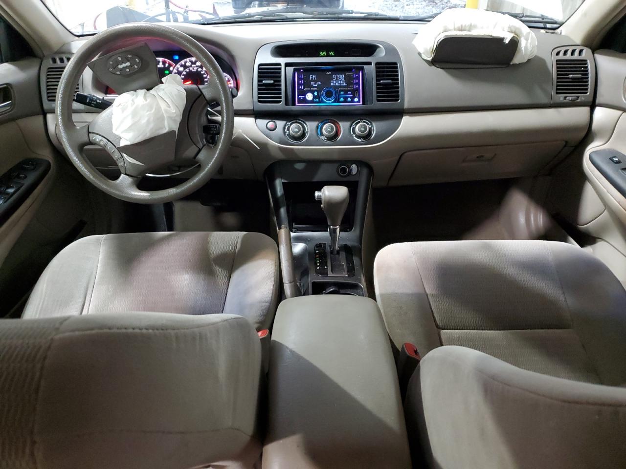 2006 Toyota Camry - Image 8