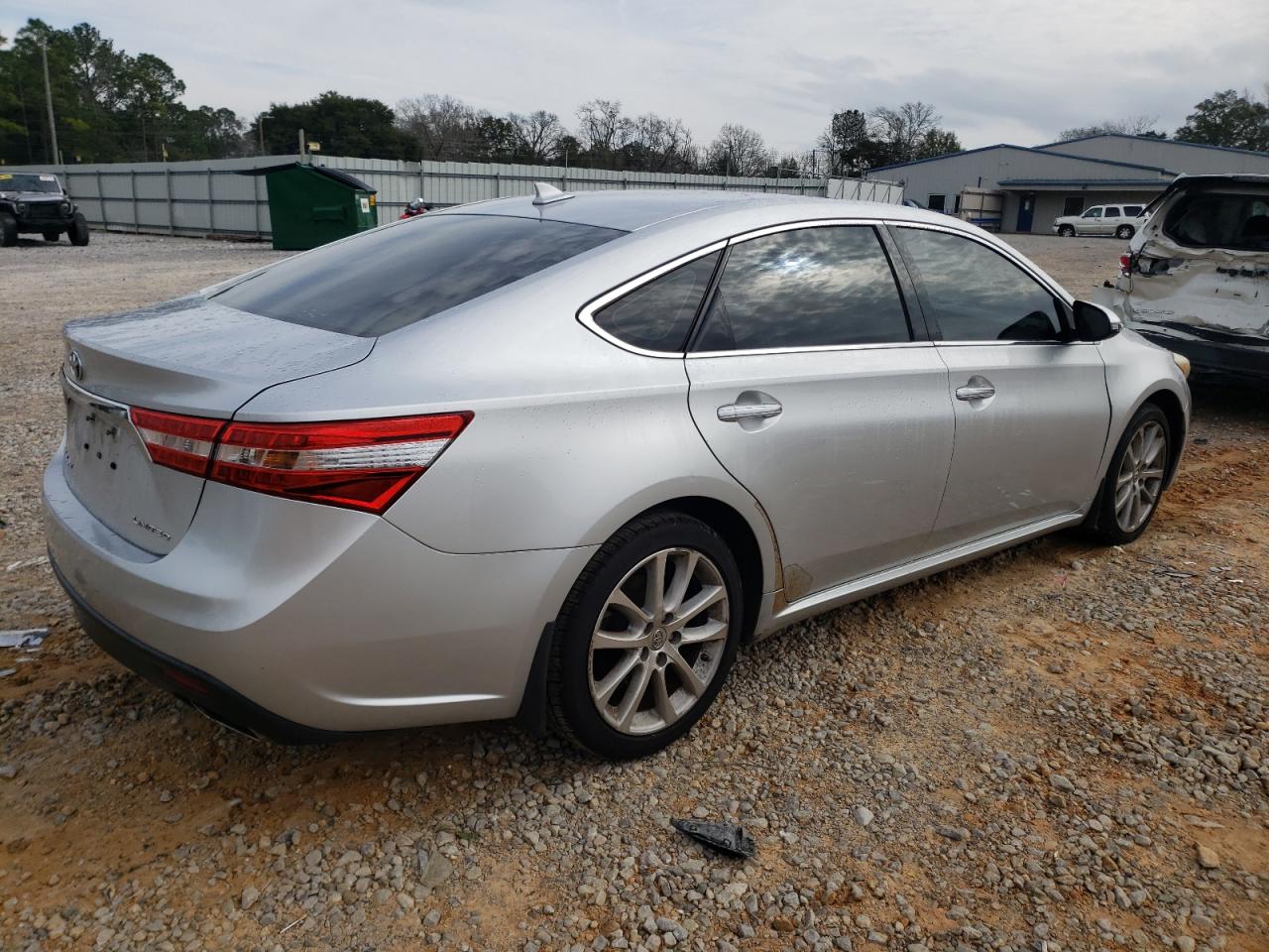2014 Toyota Avalon - Image 3