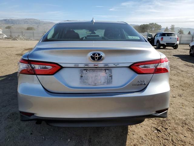  TOYOTA CAMRY 2020 Серебристый