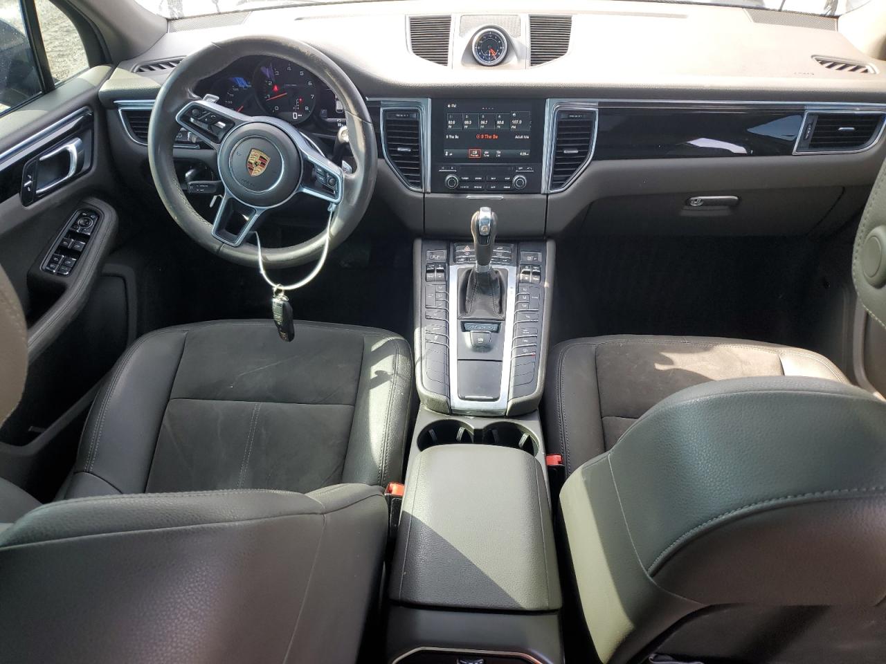 2017 Porsche Macan - Image 8