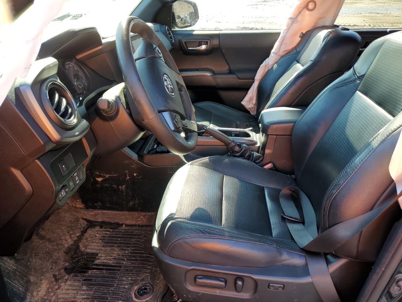 2022 Toyota Tacoma - Image 7