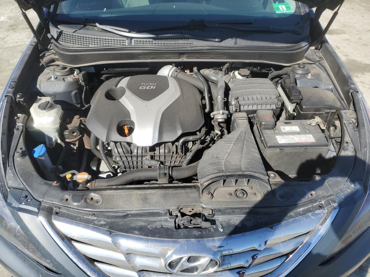 2011 Hyundai Sonata - Image 11