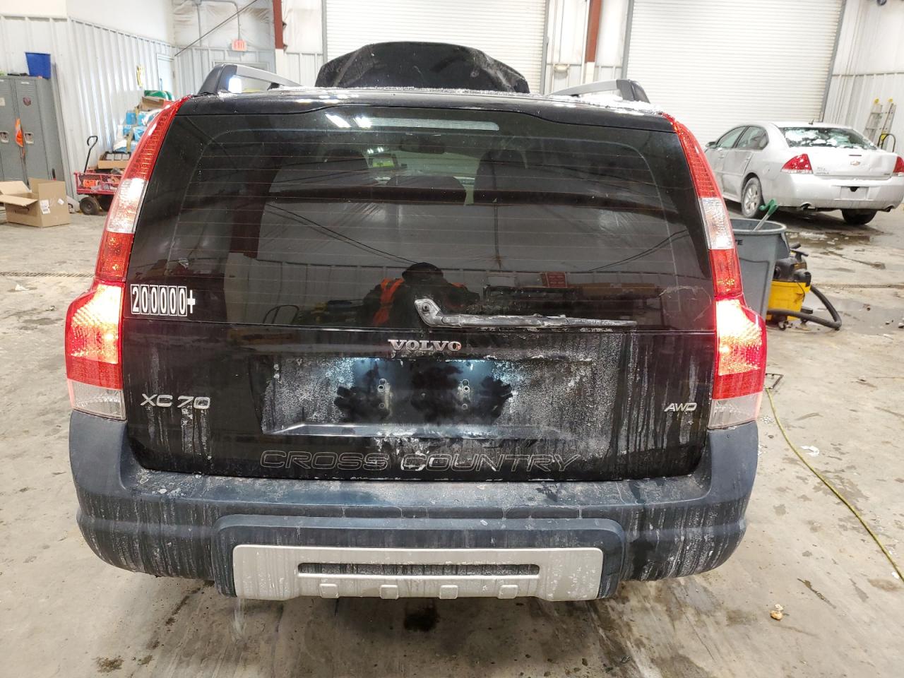 2005 Volvo XC70 - Image 6