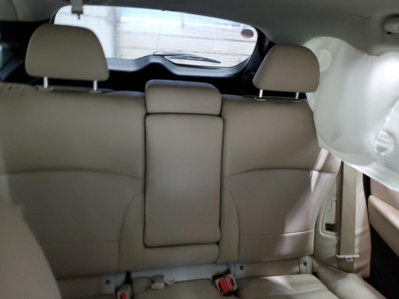 2015 Subaru Outback - Image 10