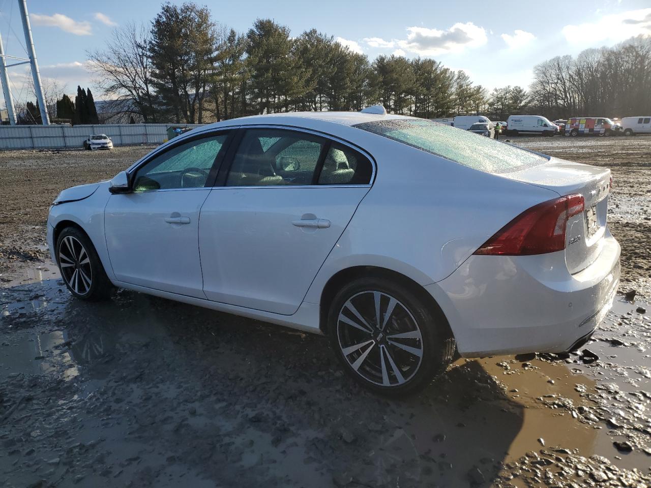 2018 Volvo S60 - Image 2