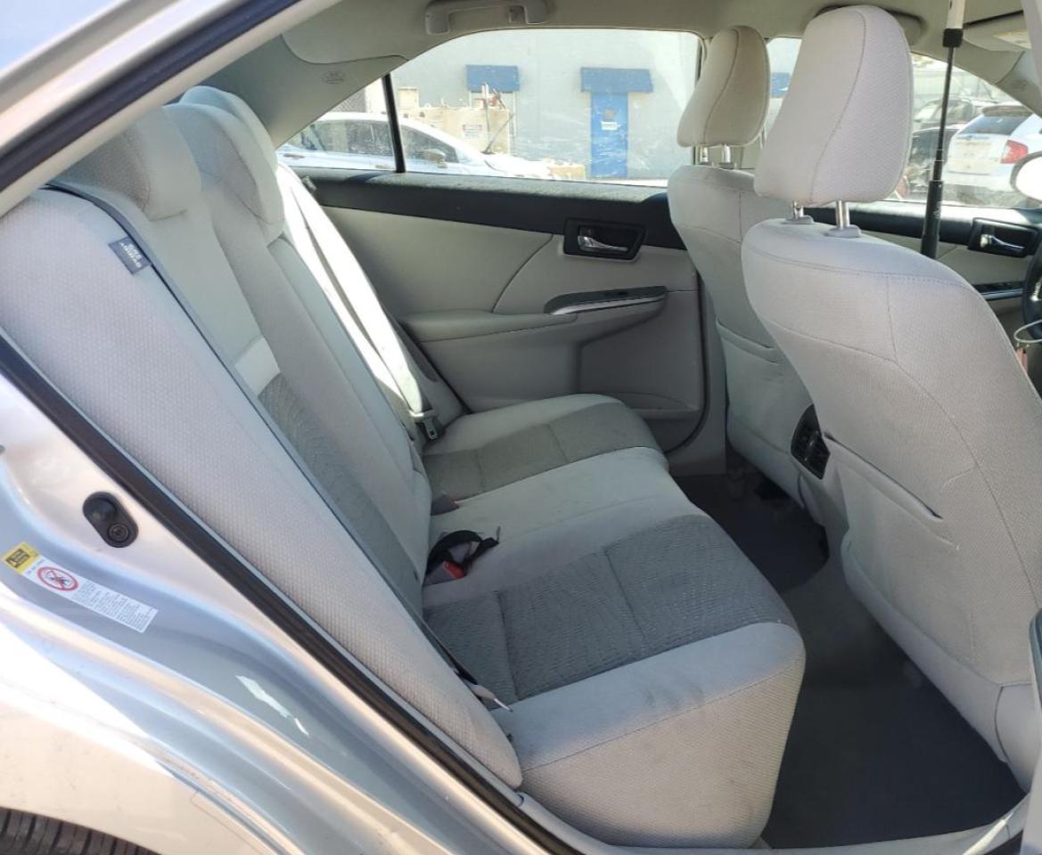 2014 Toyota Camry - Image 10
