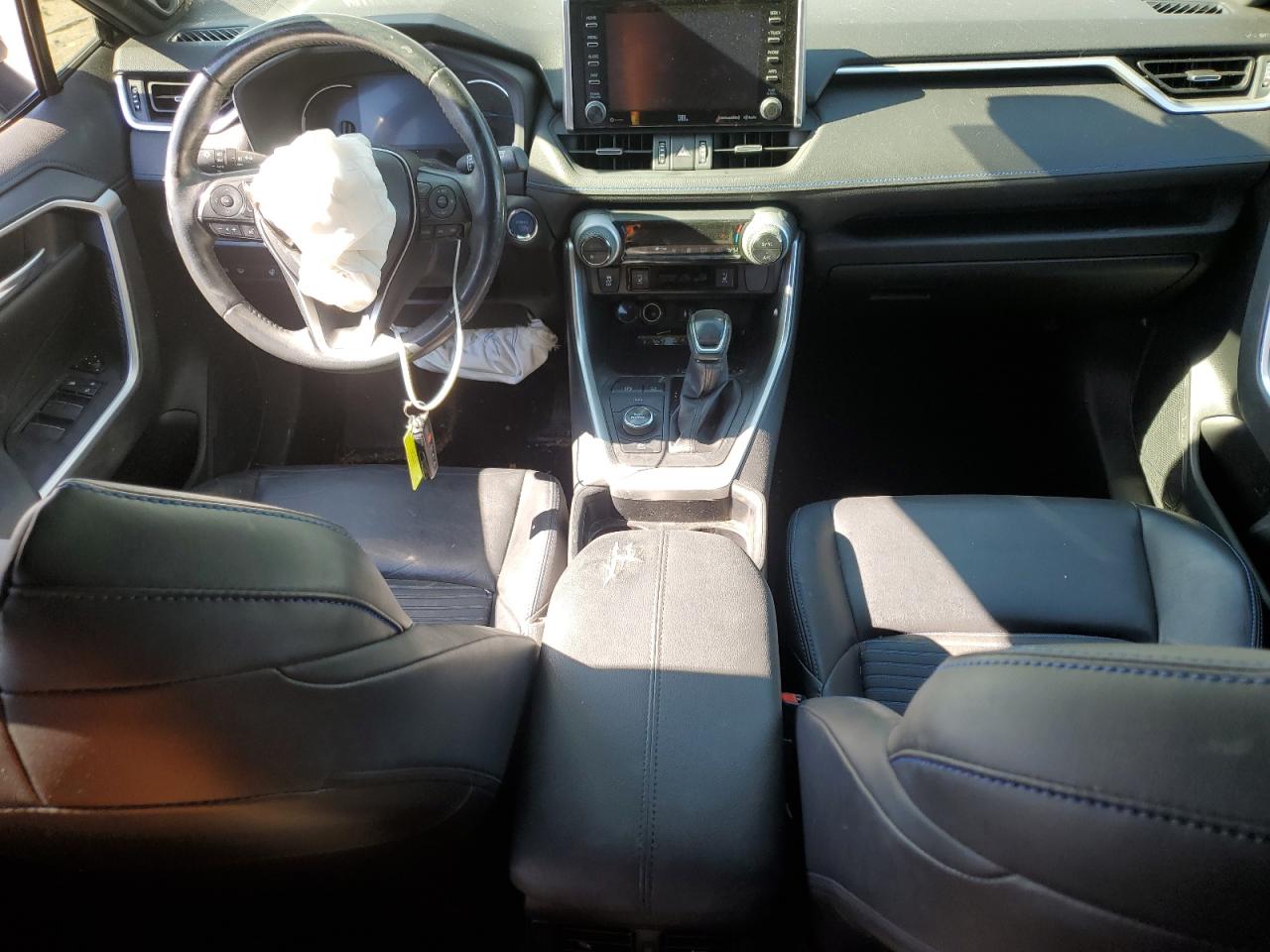 2019 Toyota RAV 4 - Image 8