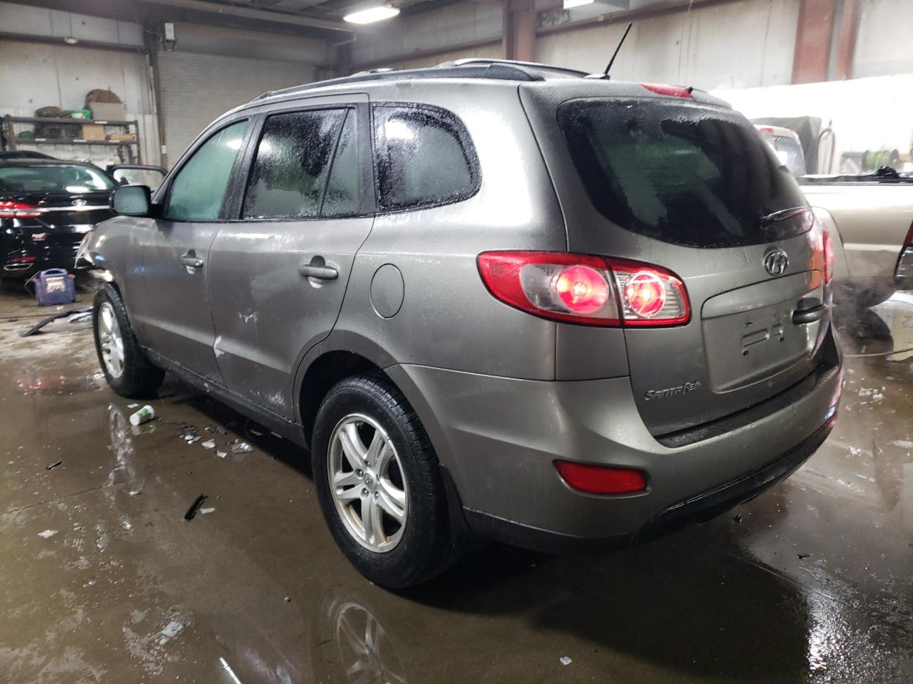 2012 Hyundai Santa Fe - Image 2