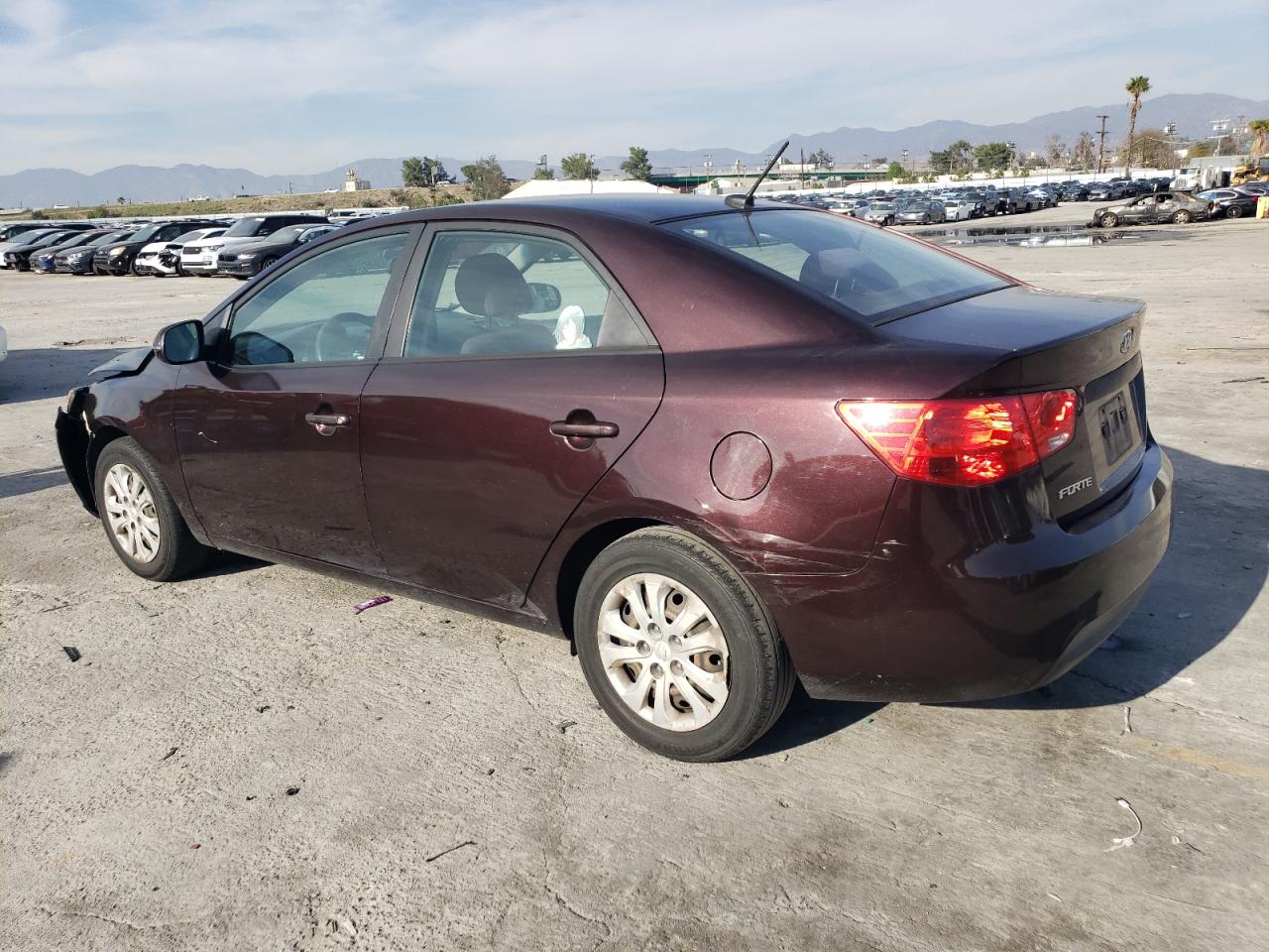 2011 Kia Forte - Image 2