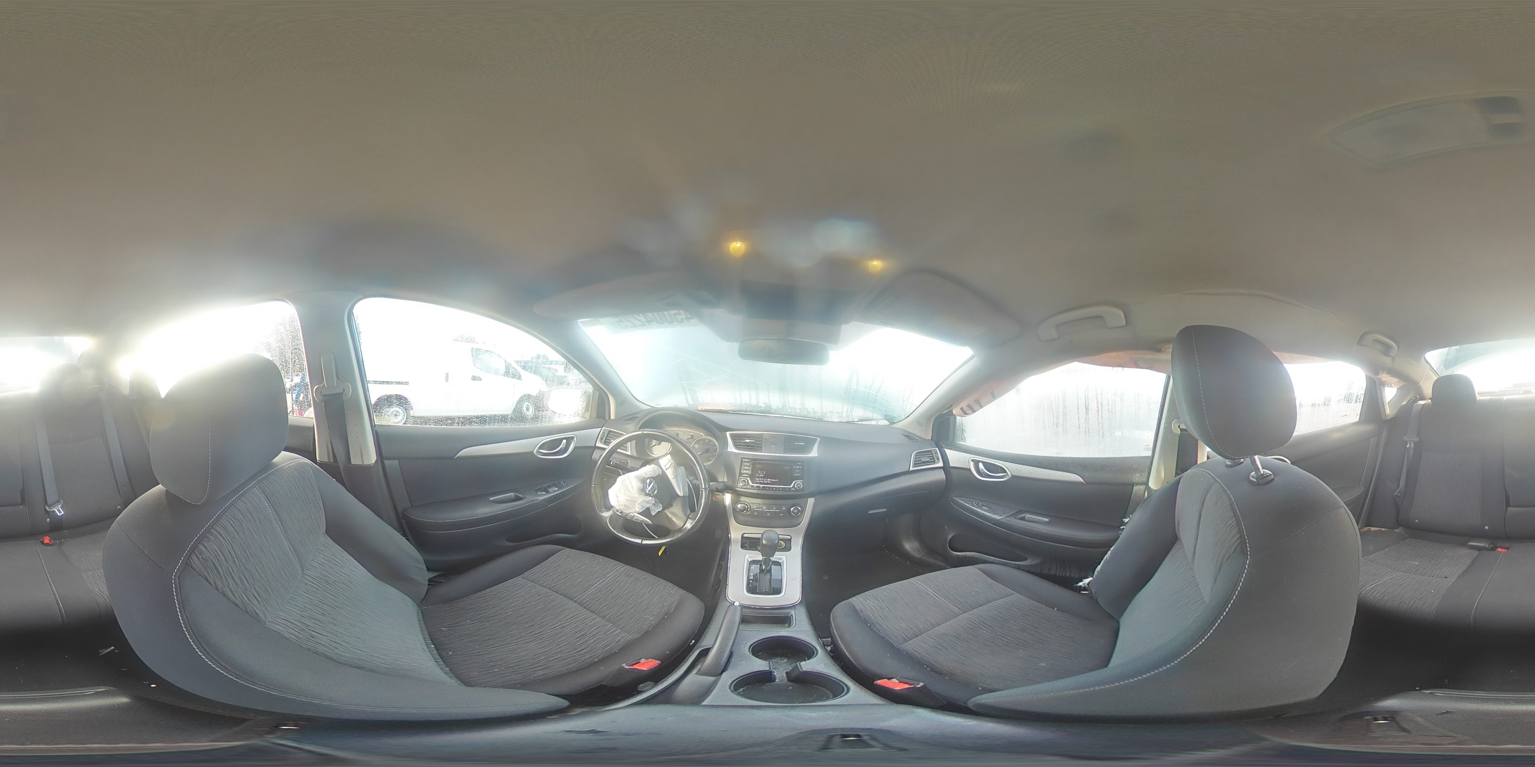 2015 Nissan Sentra - Image 13