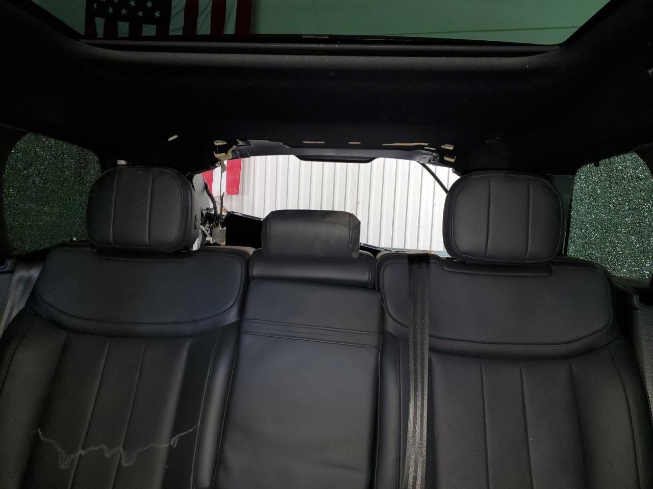 2023 Land Rover Range Rover - Image 10
