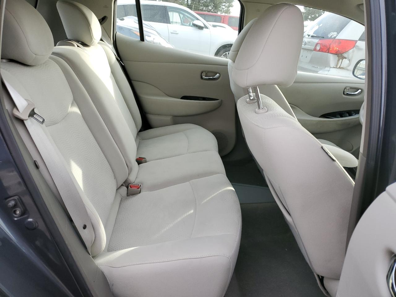 2013 Nissan Leaf - Image 11