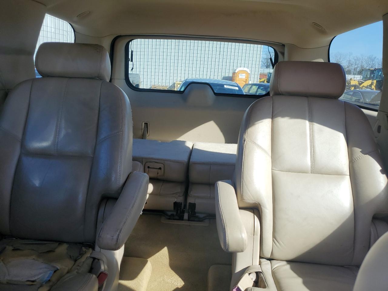 2007 GMC Yukon - Image 10