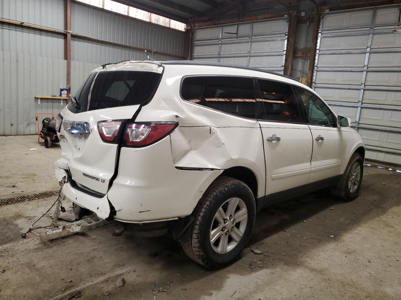 2014 Chevrolet Traverse - Image 3