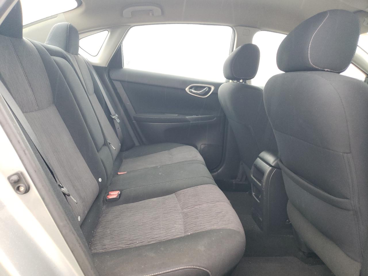 2014 Nissan Sentra - Image 10