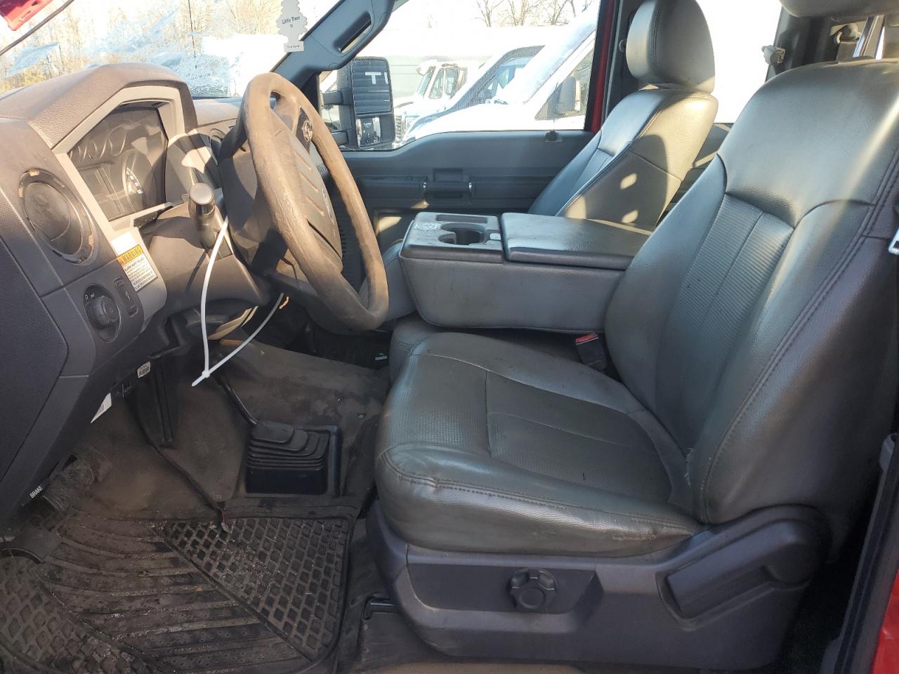 2012 Ford F350 - Image 7