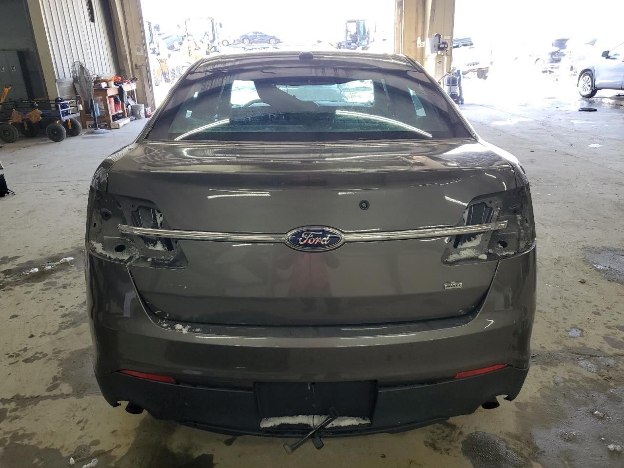 2014 Ford Taurus - Image 6