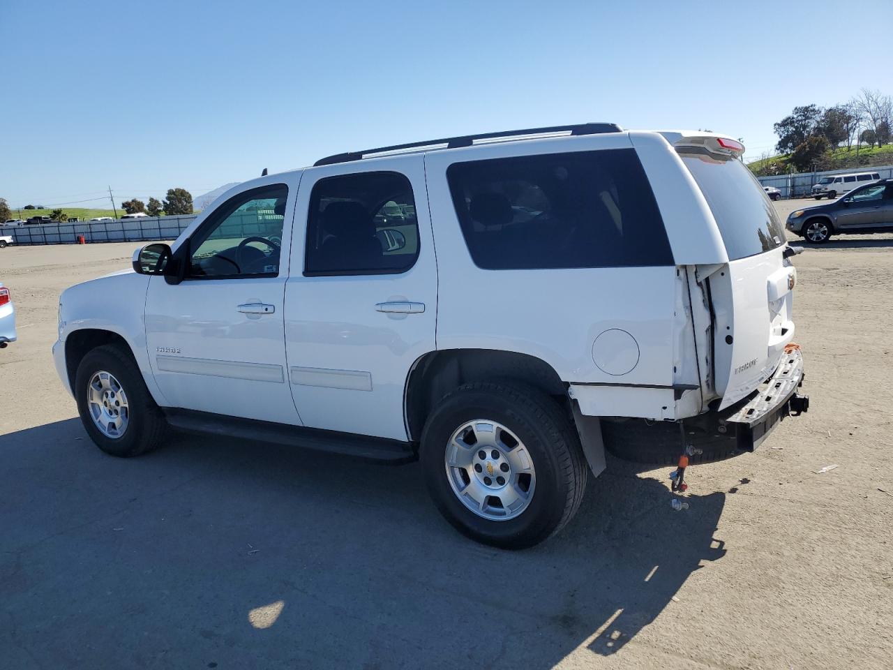 2010 Chevrolet Tahoe - Image 2